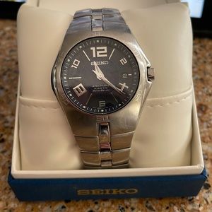 Seiko men’s arctura kinetic watch
